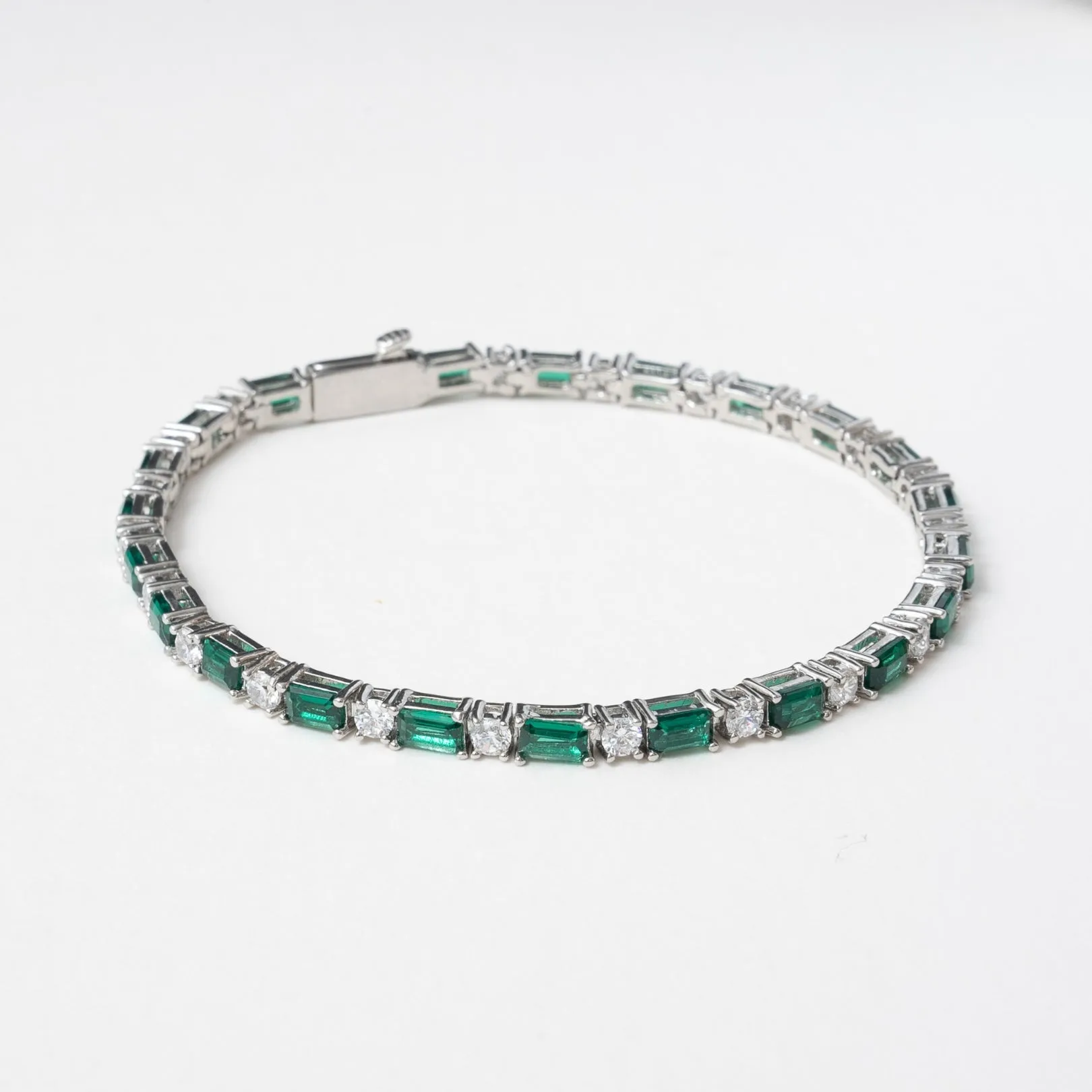 3mm Green & White Tennis Bracelet - White Gold