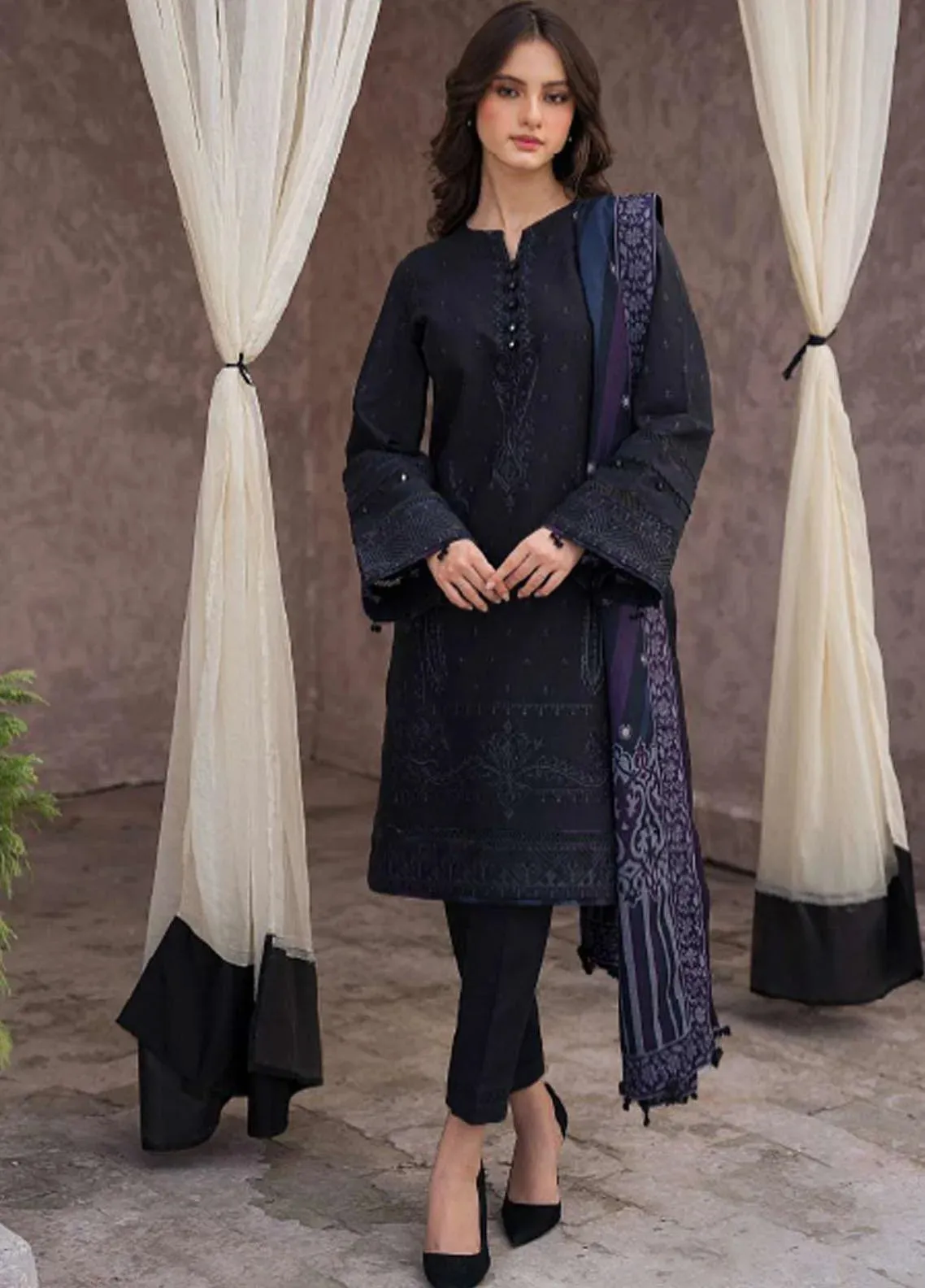 Dastak By Jazmin Unstitched Embroidered Khaddar 3Pc Suit D-07 Arwah