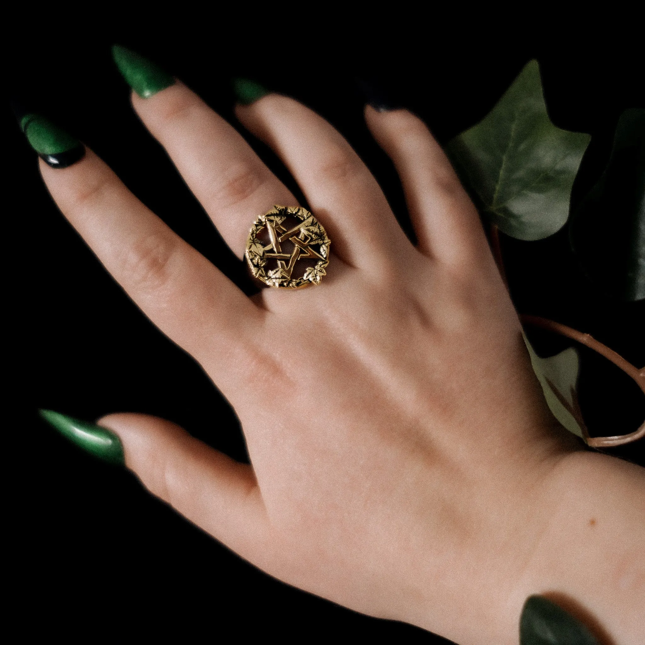 Gold Green Witch Pentacle Ring