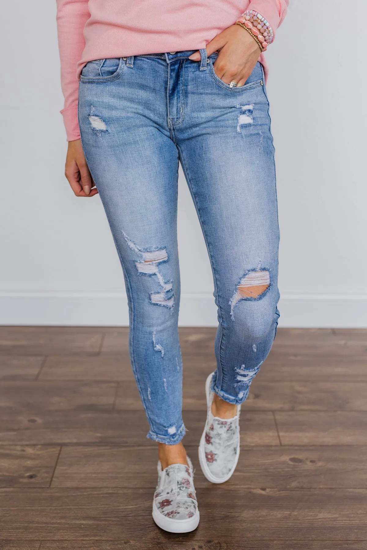 KanCan Distressed Skinny Jeans- Bonnie Wash