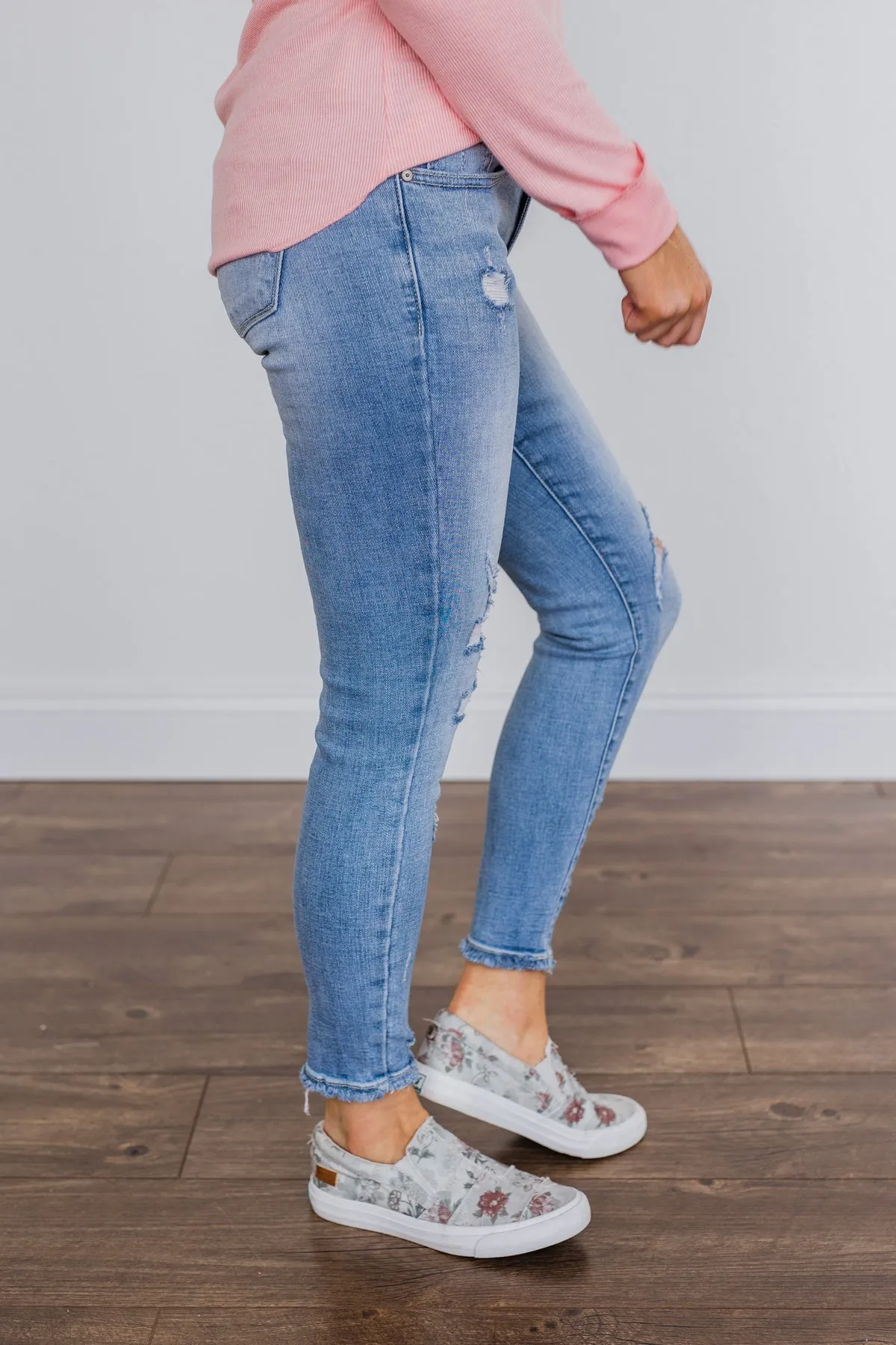 KanCan Distressed Skinny Jeans- Bonnie Wash