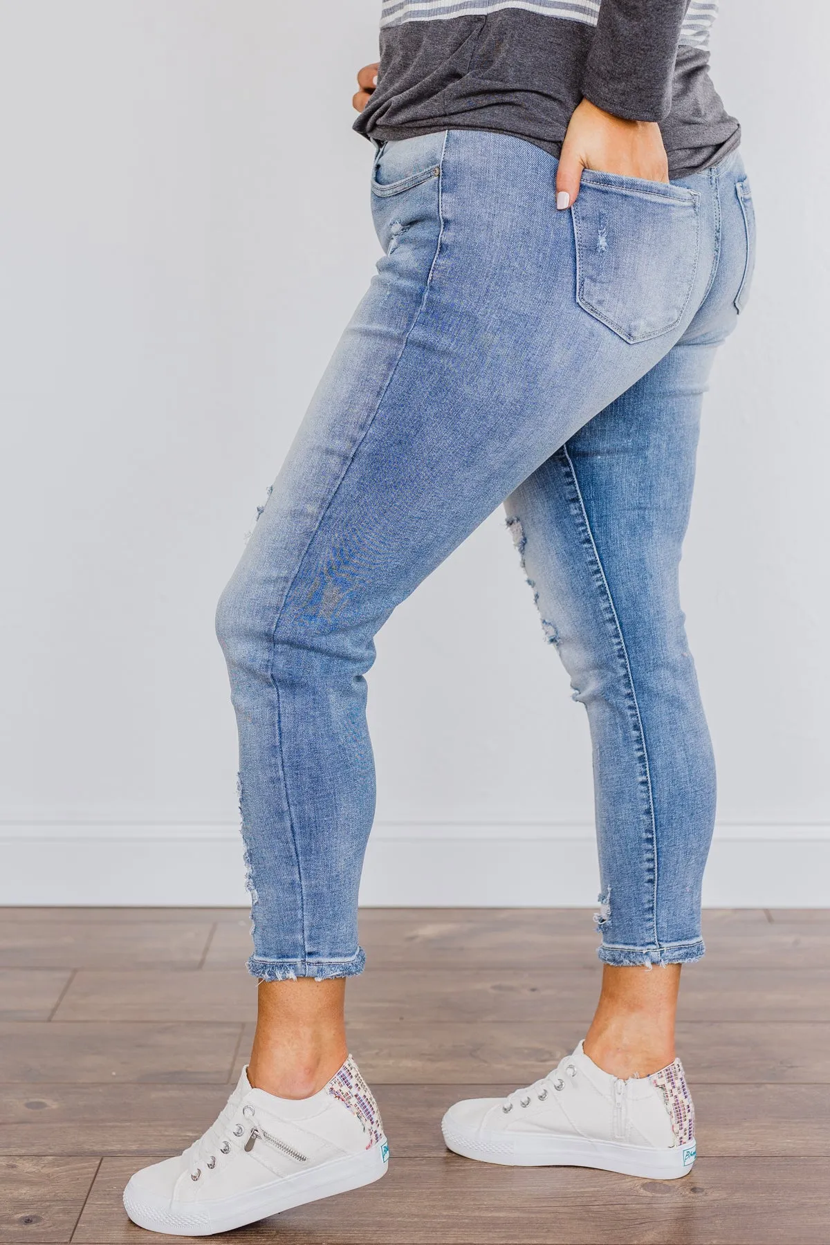 KanCan Distressed Skinny Jeans- Bonnie Wash