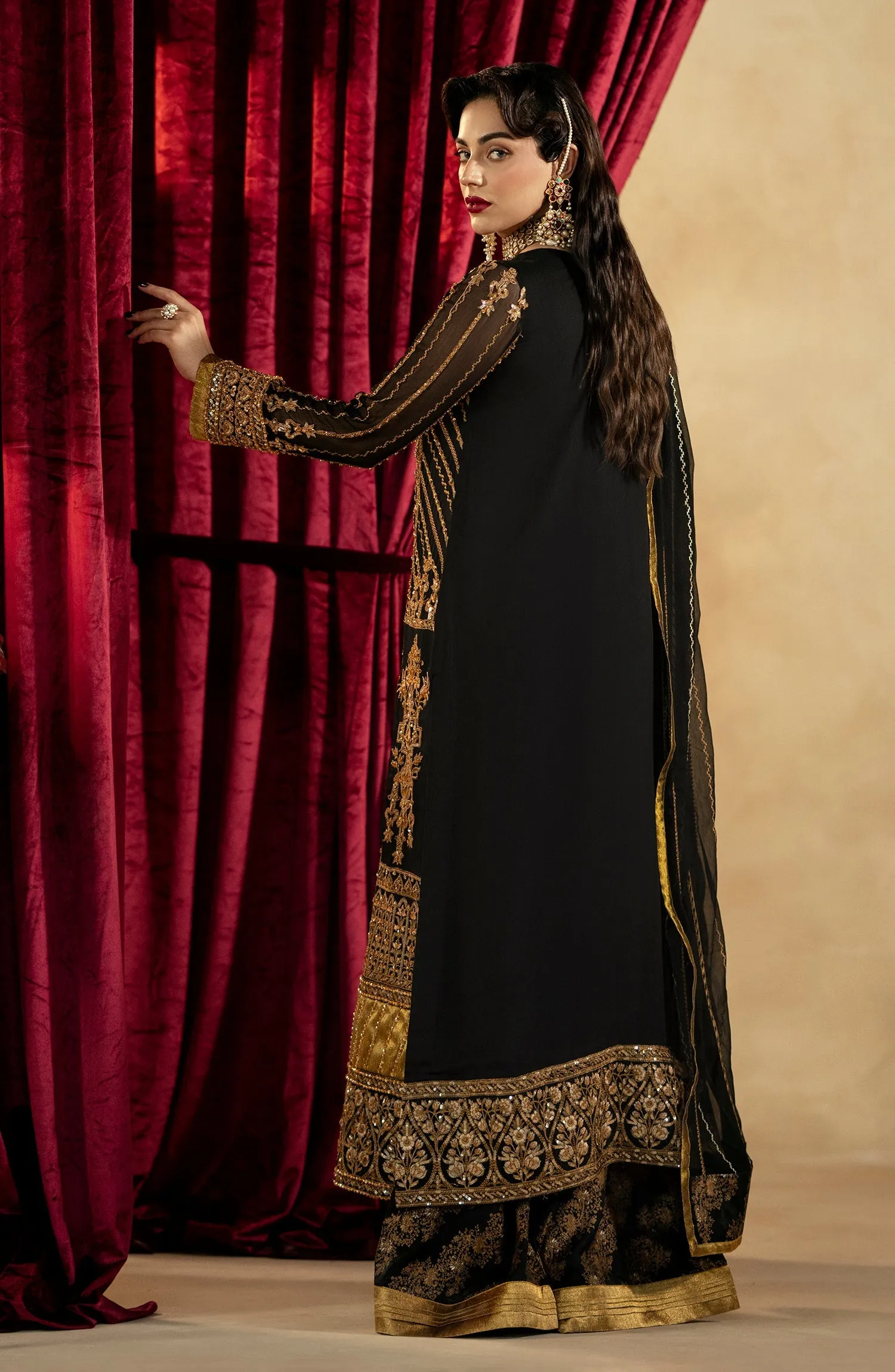 Maryum N Maria Zamani Begum Embroidered Chiffon Unstitched 3Pc Suit MW23-519