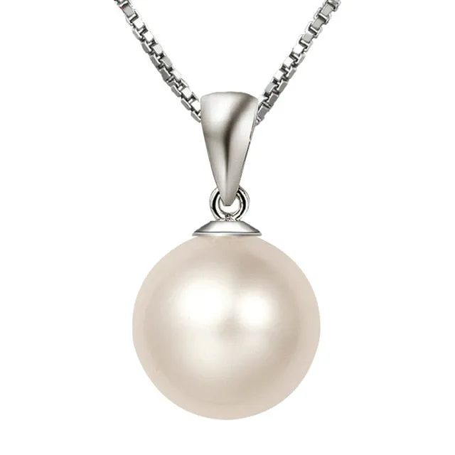 Pearl Pendant Necklace