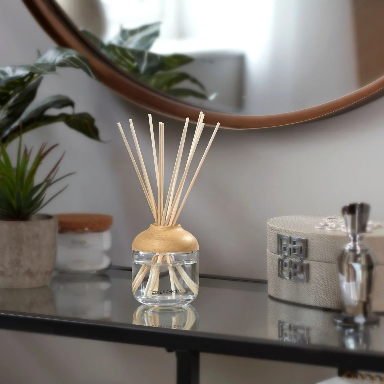 Reed Diffuser - Vanilla & Lime - Green