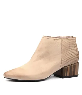 SILENT D Sober Taupe Cut Nubuck