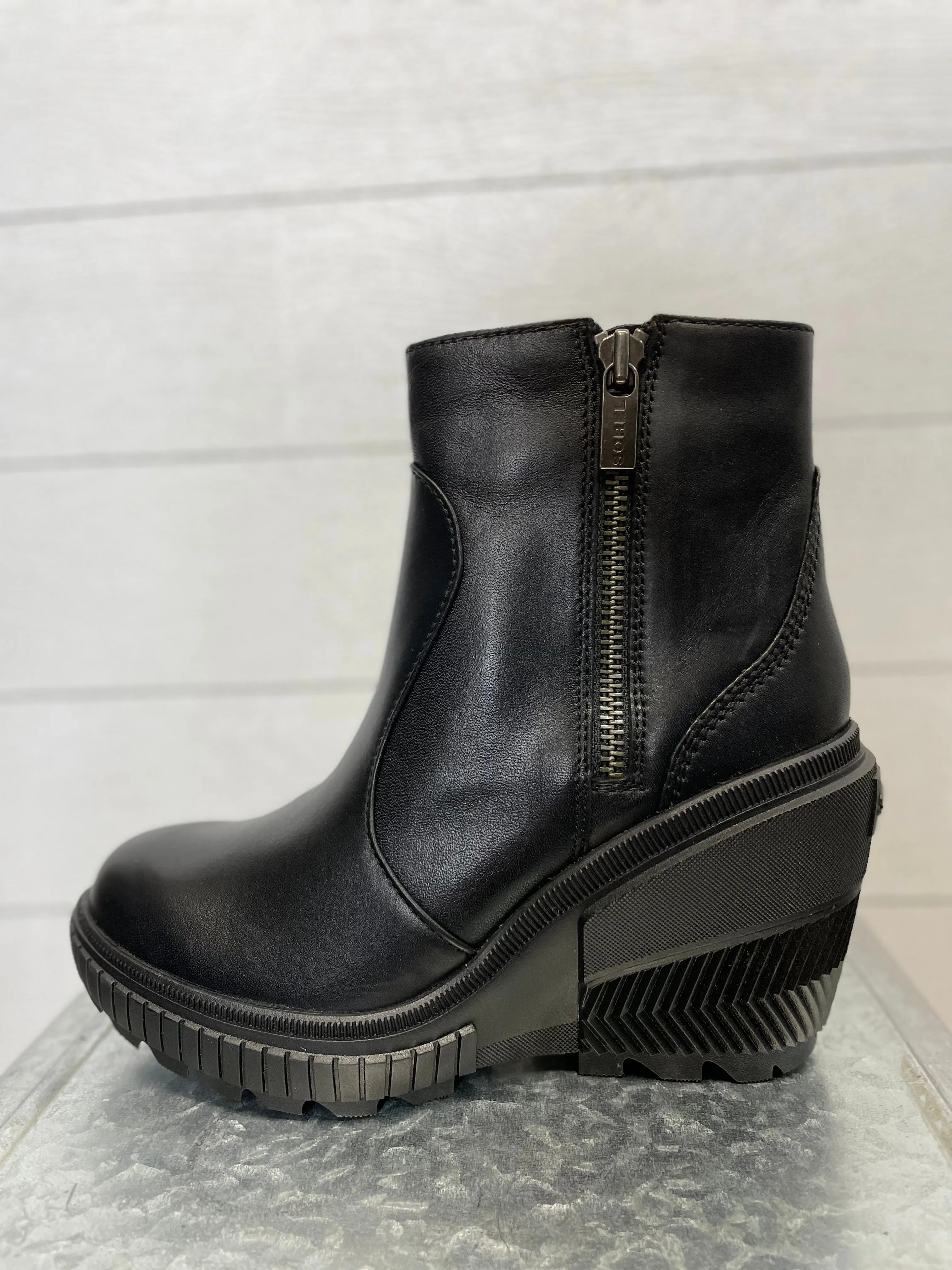 SOREL | Ona Ave Zip Wedge | Black