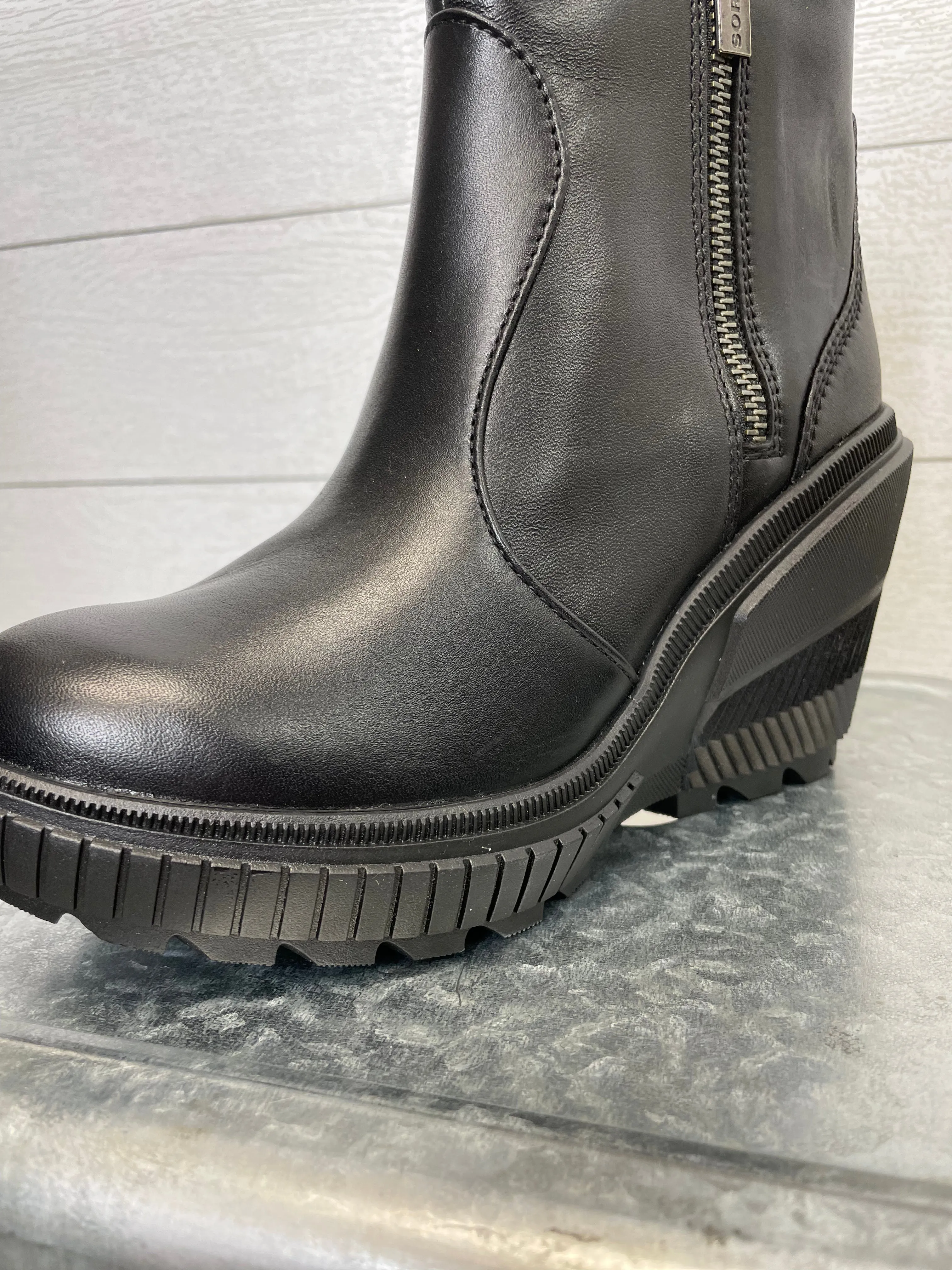 SOREL | Ona Ave Zip Wedge | Black