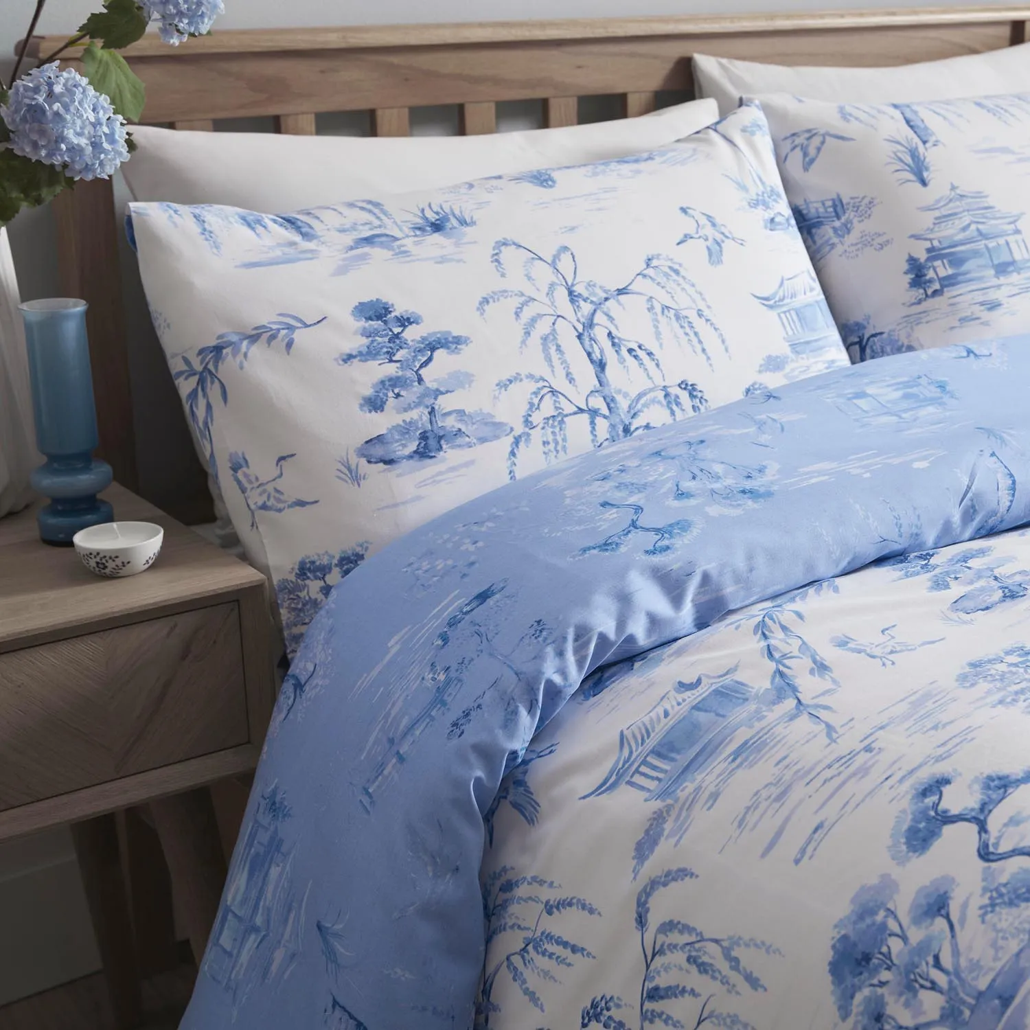 Toile Blue Duvet Cover Set