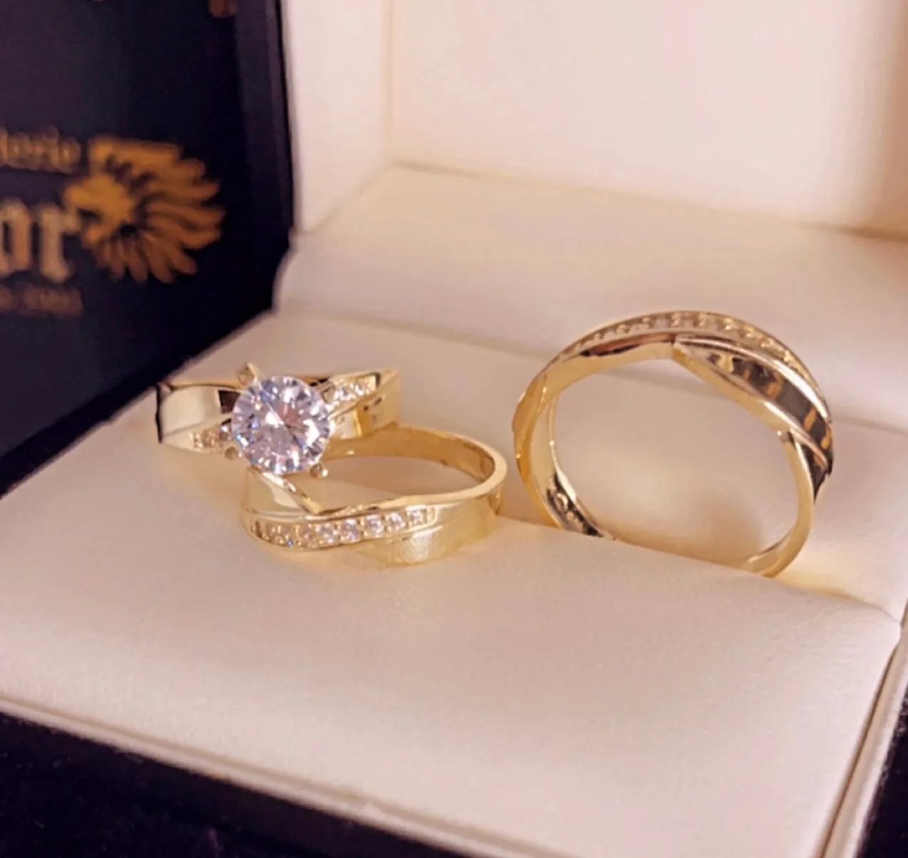 Tribella wedding rings TWR017